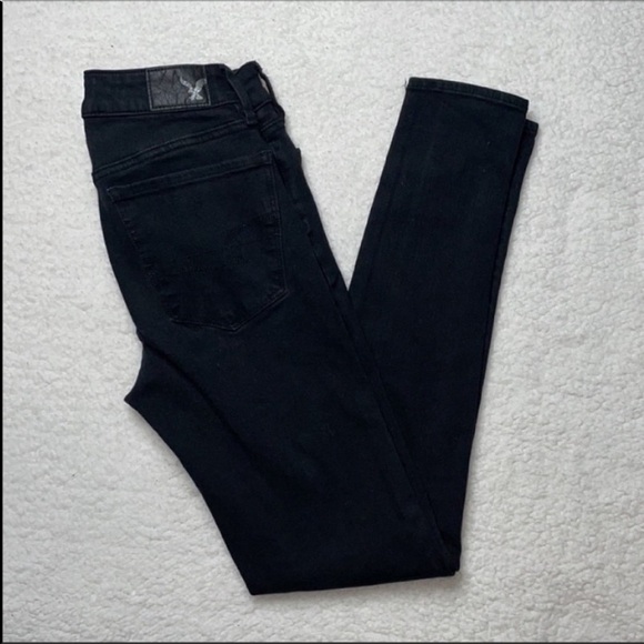 American Eagle Black Jeans Denim High Rise Jegging 
Size 0 - Picture 4 of 9